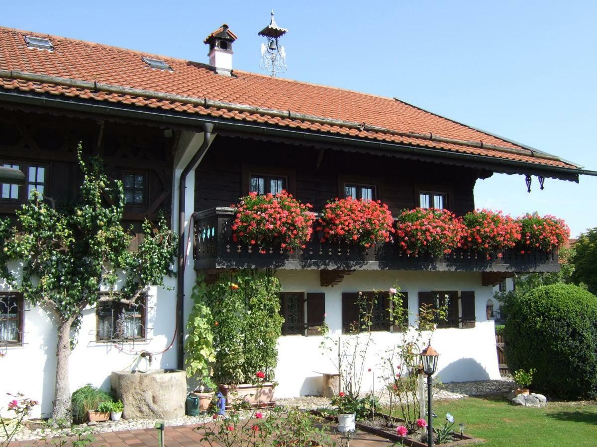 Gästehaus Banik Seeon-Seebruck Exterior foto